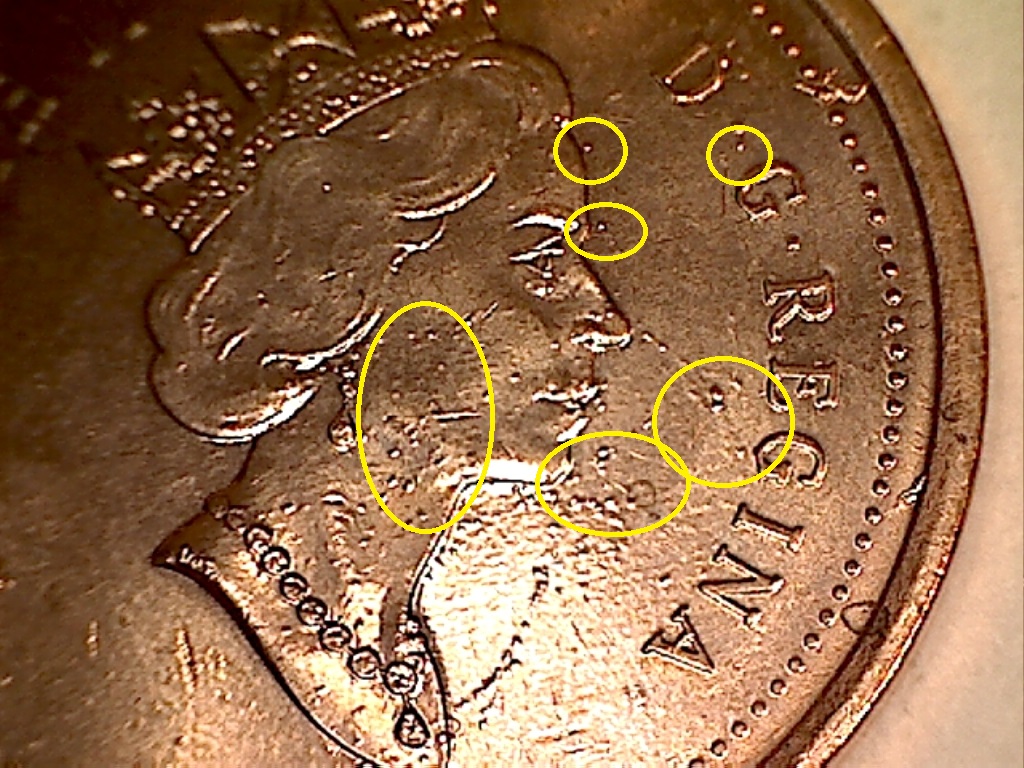 2001 Fendillé au bout feuil. dr. bulles sur les 2 faces B019129A 3 de 3.jpg