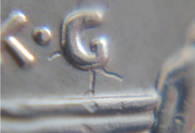 5 Cents 2015-Frappe a travers sous le G de k.G-2.JPG