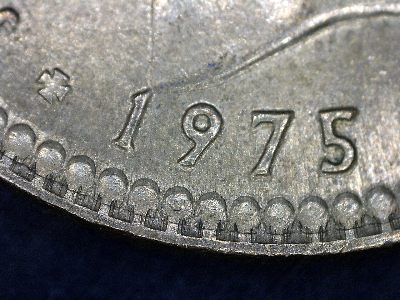 1975 peseta stries 3.jpg