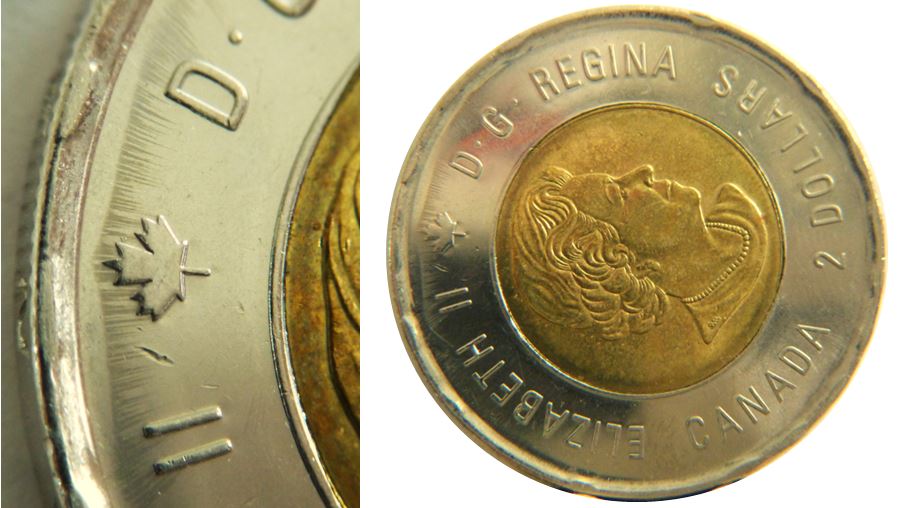 2 Dollars 2020 Bill Reid-Light strip au dessus de la feuille-2.JPG