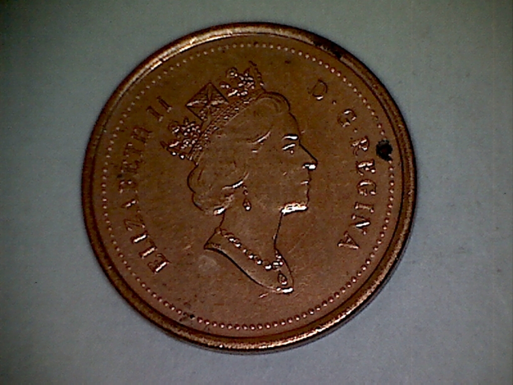 1999 Défaut de coin devant Reine B019043A Revers.jpg