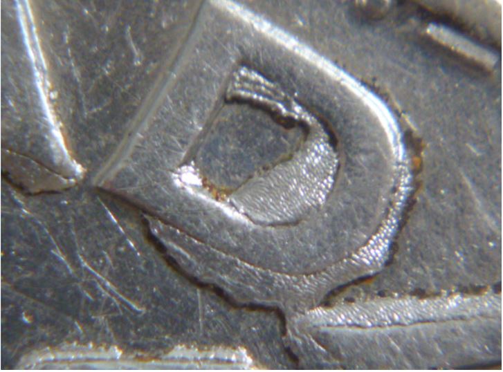5 Cents 1945-Dépôt de métal coté revers-4.JPG