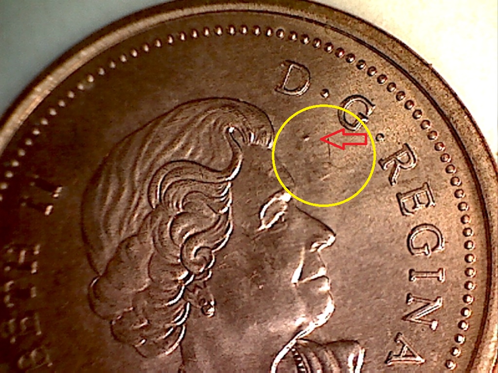 2003 N.E. Point Devant et en arrière de  Reine B019177B 1 de 2.jpg