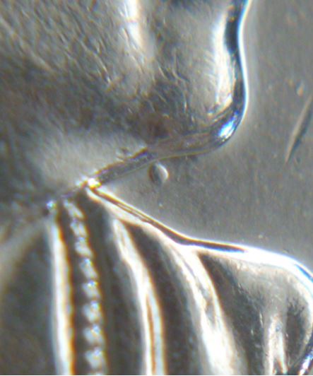 5 Cents 2015-Point sous menton de effigie-2.JPG