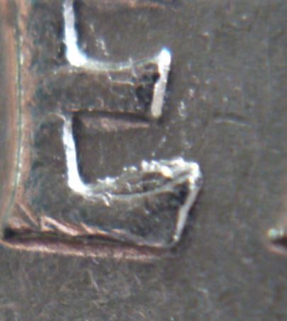 5 Cents 1977-Éclat du coin dans le E de cEnts-4.JPG