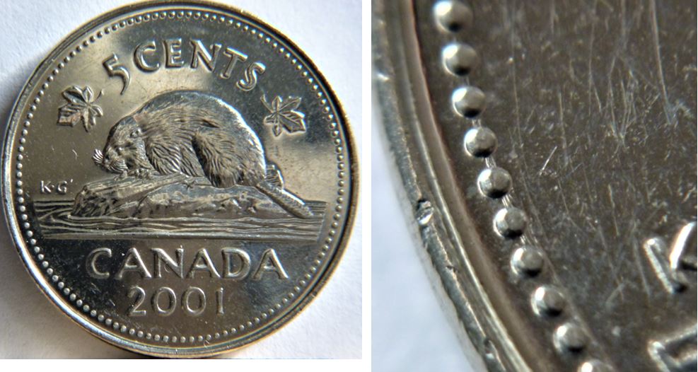 5 Cents 2001-8 Perles attaché coté revers- Dommage du coin-1.JPG