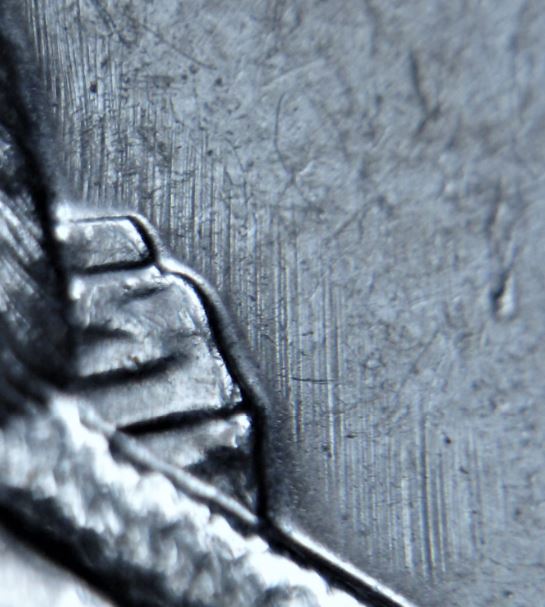 5 Cents 2006-Dommage du coin devant et derrière le castor-4.JPG