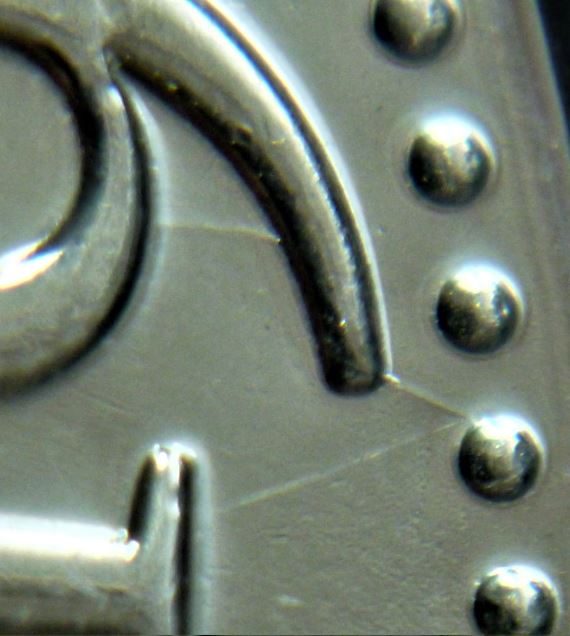 5 Cents 2019-Coin fendillé sous le 1 dans le 9et sous le 9+Éclat coin-4.JPG