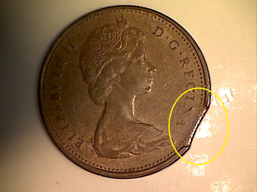 1 CENT 1975 Pivoté,Flan coupé,NA obturé et pt' ds.C CANADA JD439 1 de 3.jpg