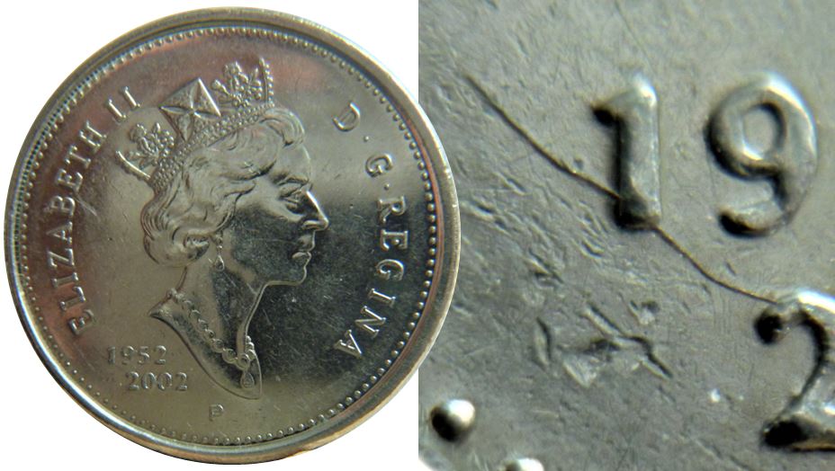 25 Cents 2002-Coin fendille à travers 1-Éclat coin sur B de elizaBeth-1.JPG
