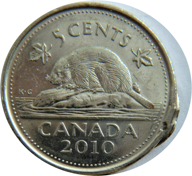 5 Cents 2010-Coincé à deux endroit coté avers-1.png
