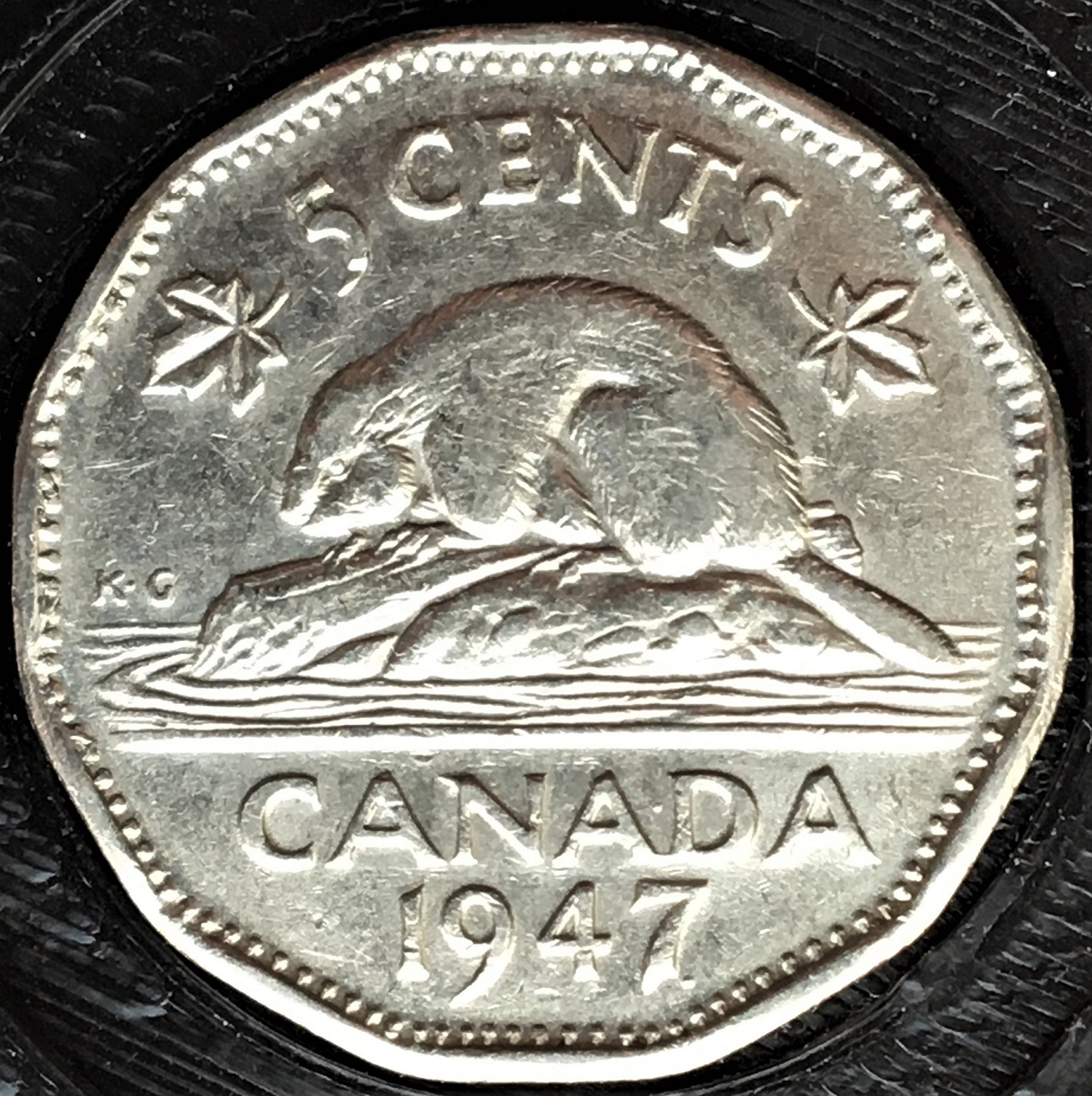 5 cents 1947 dot revers.jpg