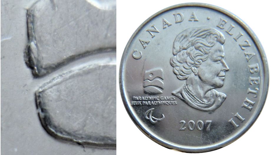 25 Cents 2007 Curling en fauteuil-Éclat coin+coin fendille sur le mauselé-2.JPG