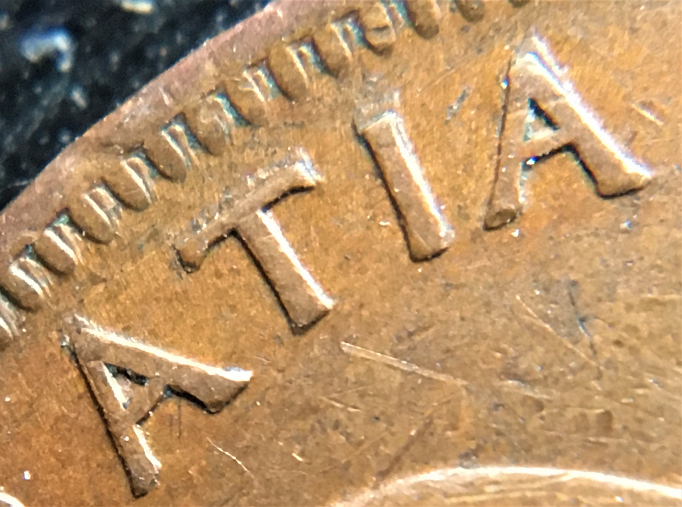 1 cent 1951 split 4 détérioration.jpg