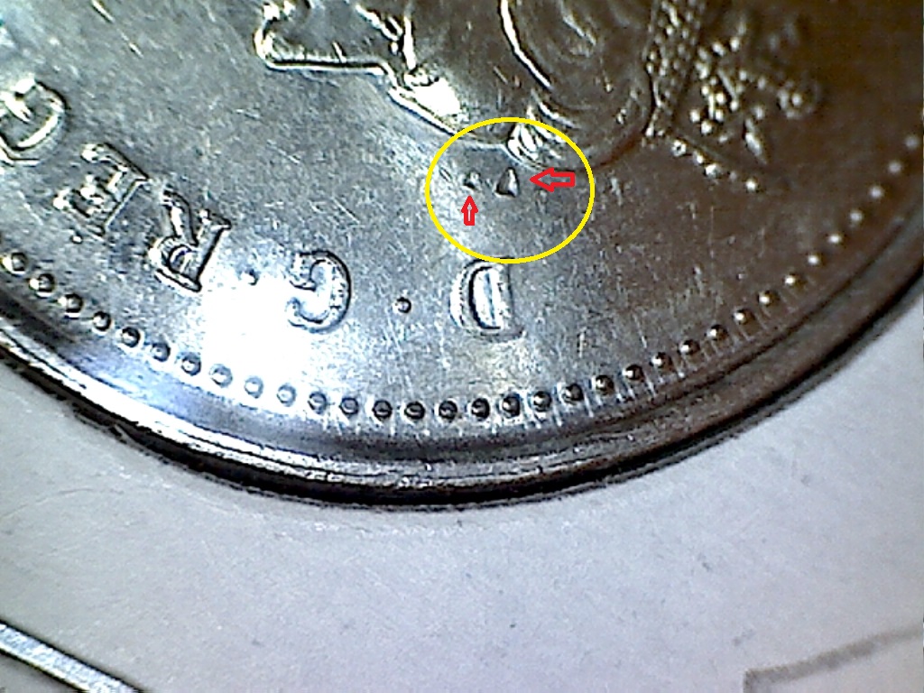 2001 P Frapp. ds. gra. feuille ga. B523129B.jpg
