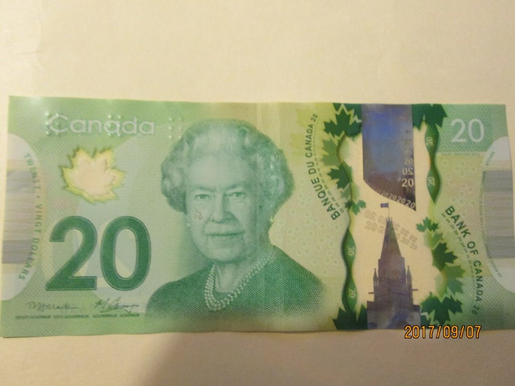 billet de 20 $ avec taches 2.jpg