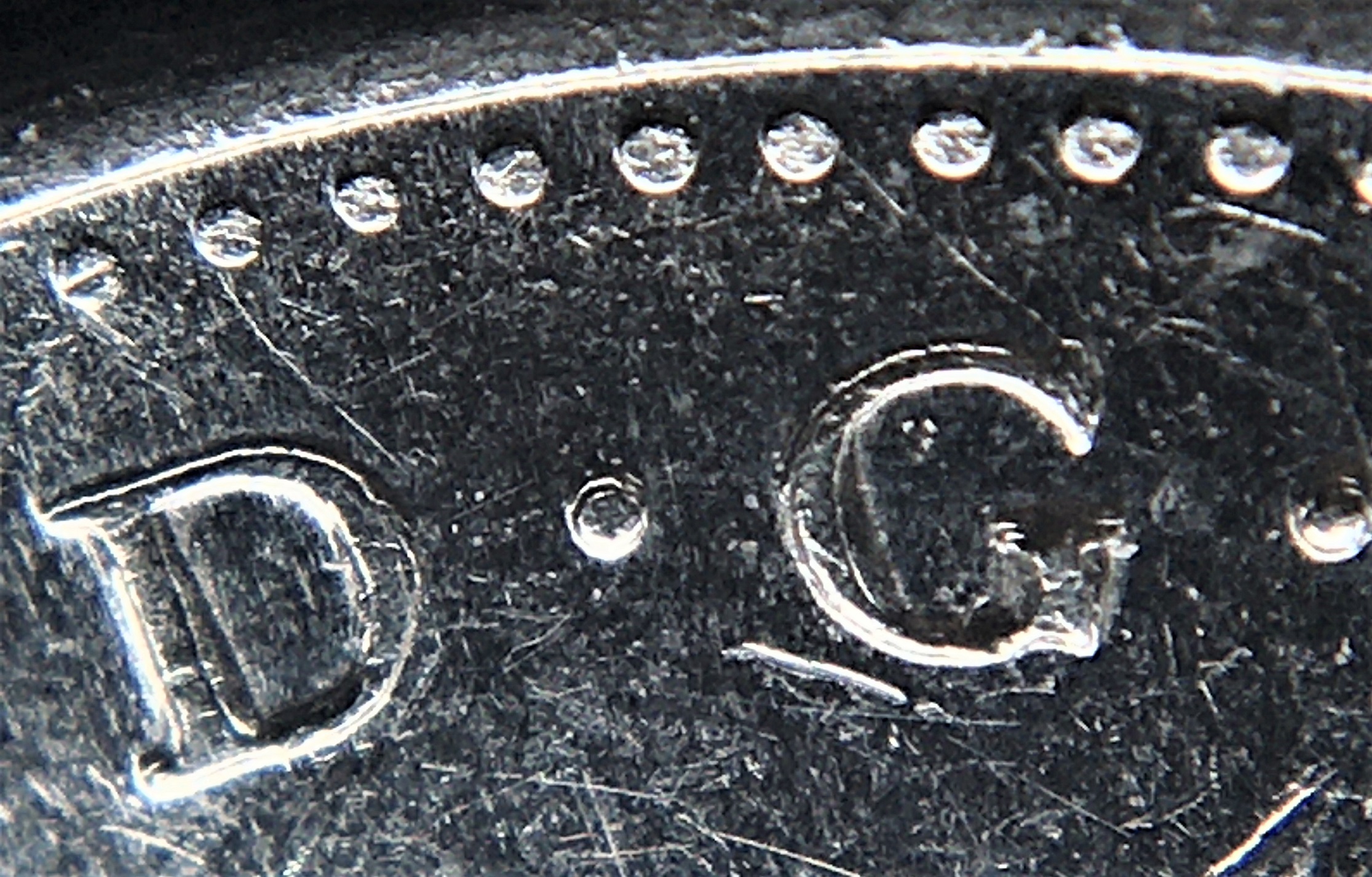 5 cents 1967 double DG 60.jpg