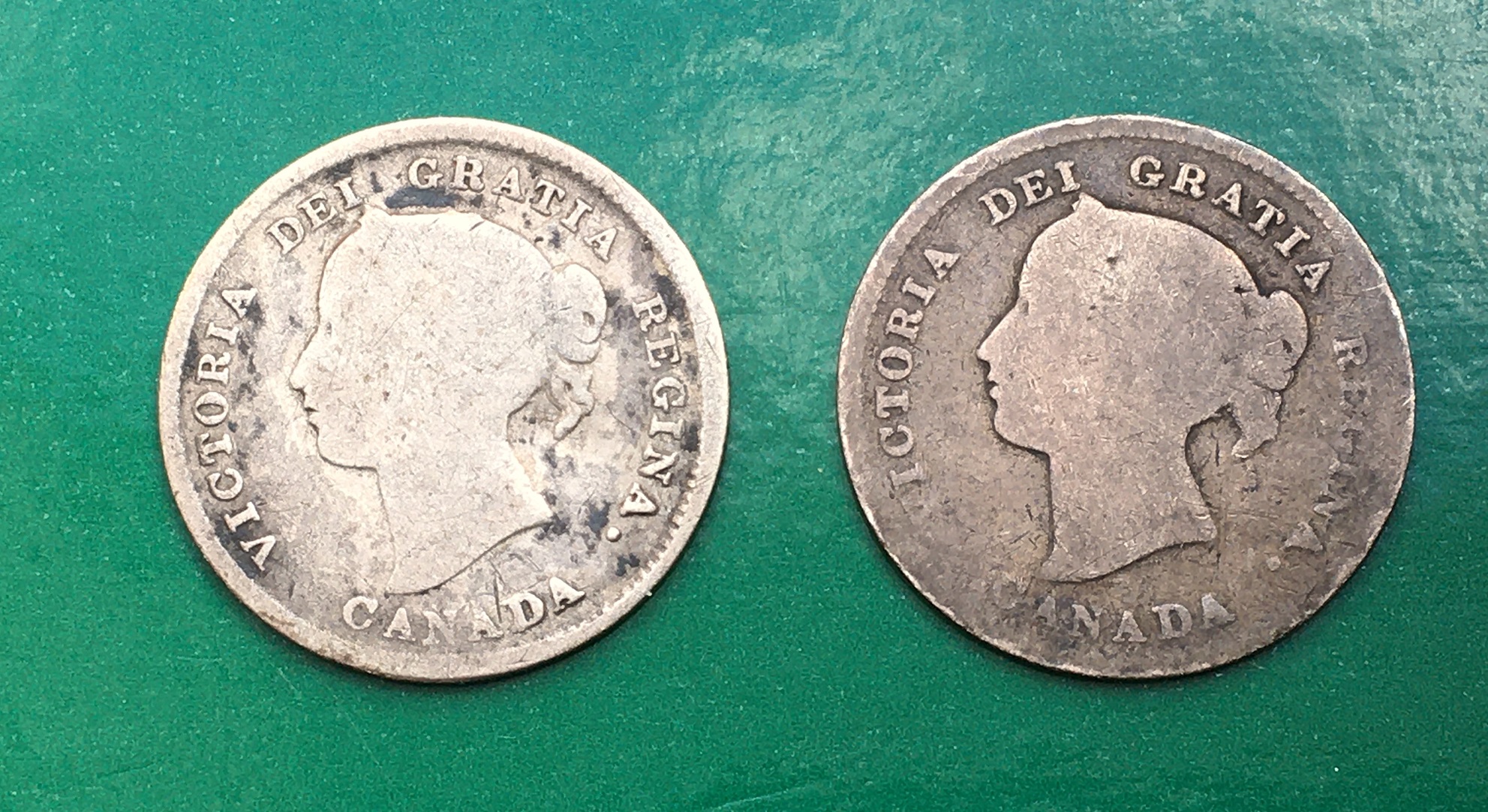 5 cents 1898 et 1894 avers.JPG