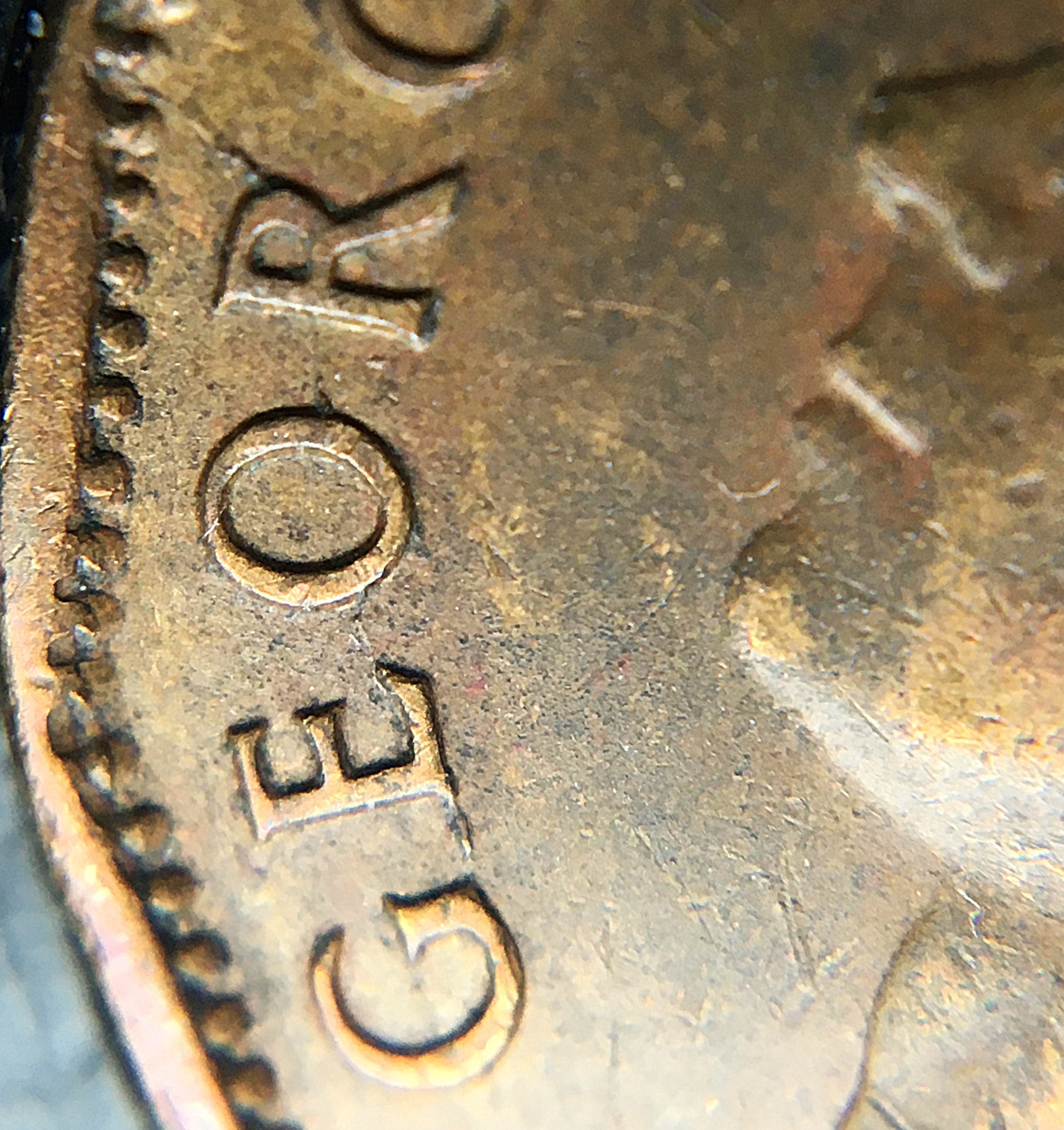 5 cents 1943 fendillement GEORGE.JPG