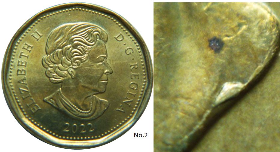 1 Dollar 2022-Éclat coin à droite de la base de effigie-No.2,.JPG