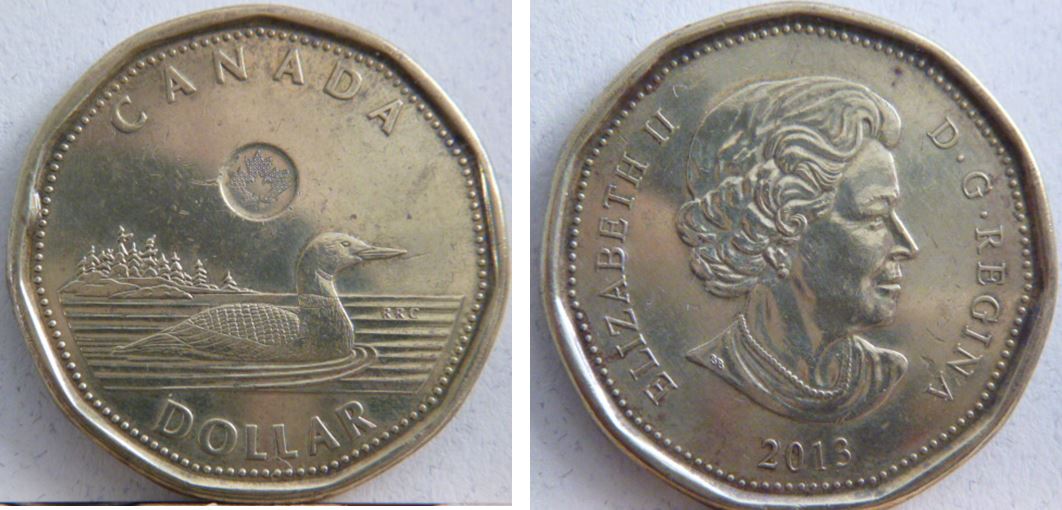 1 Dollar 2013-Éclat de coin ou Accumulation-1.JPG